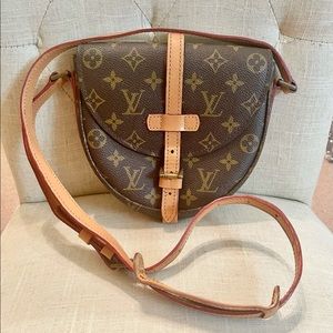 100% GUARANTEED AUTHENTIC Louis Vuitton Monogram Chantilly Pm